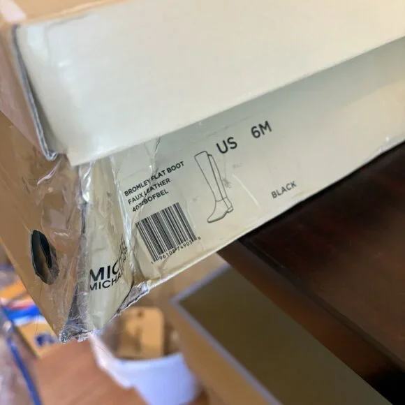 NIB Michael Kors BROMLEY Faux Leather Flat Boot Over the Knee Black 6M - Picture 6 of 6